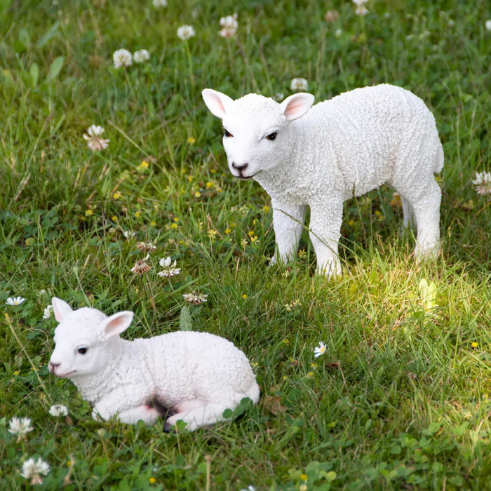 ESSCHERT DESIGN Lamb Lying