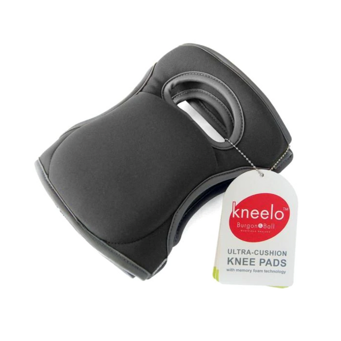OMP Black Knee Pads (Pair) With Elastic Sleeve – One Size, Abrasion Resistant, Unisex Adult